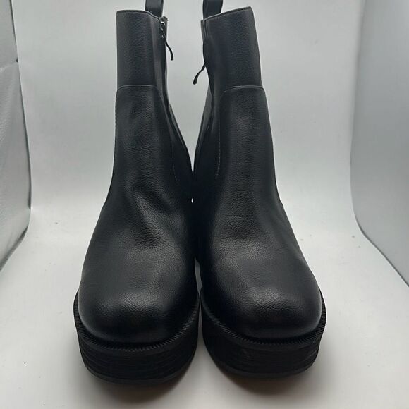 CUSHIONAIRE Women's platform block heel boot +Memory Foam 9.5 WIDE BLACK - Picture 2 of 7